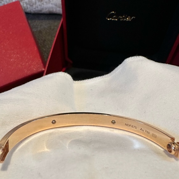 ✅ Cartier ⭐️  LOVE BRACELET, 4 DIAMONDS - Rose Gold - Size 18 - Picture 3 of 15